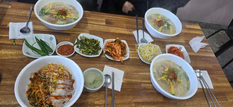 푸짐한 한상차림