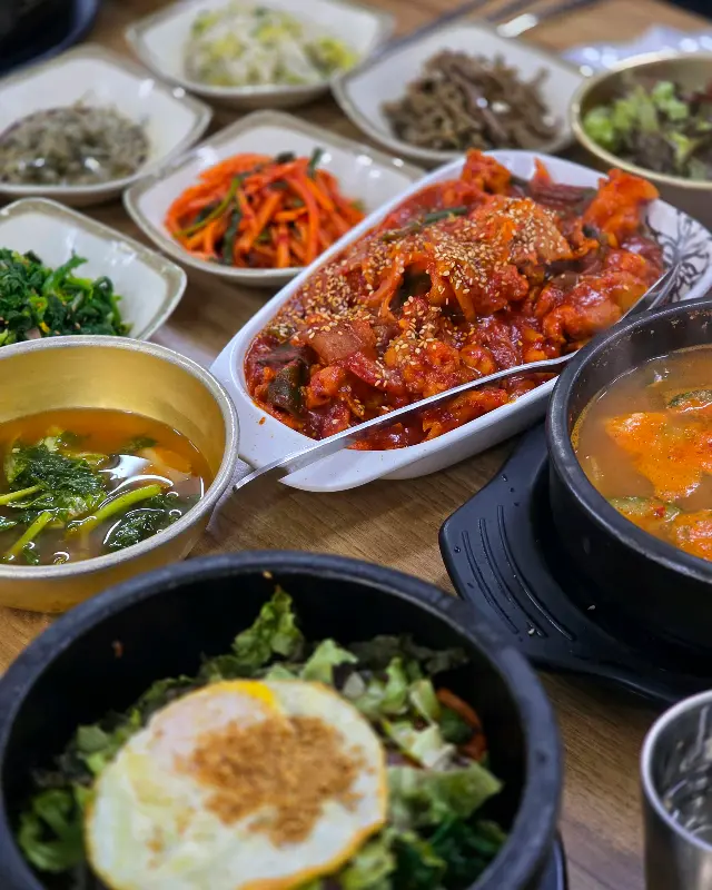 맛깔스러운 음식들