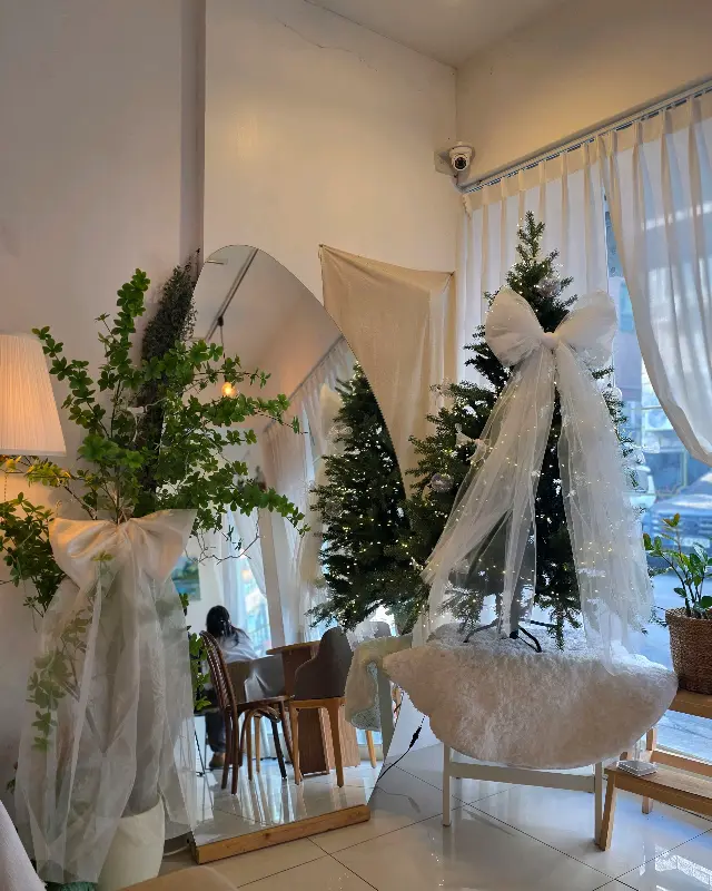 카페 내부 인테리어