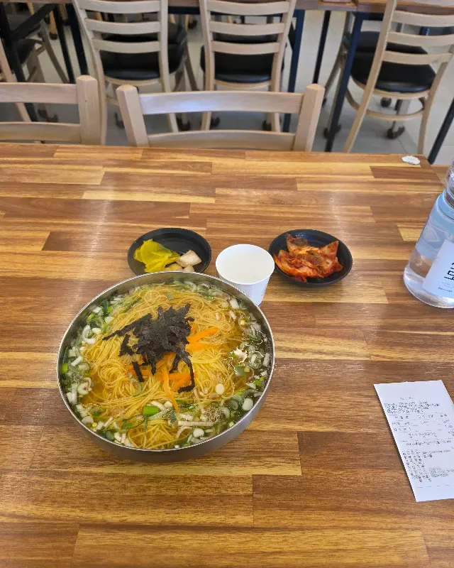 깔끔한 내부