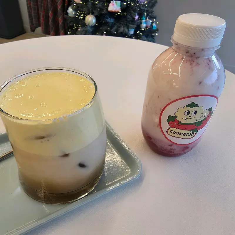 크림라떼와 딸기라떼