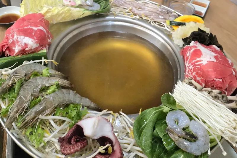 푸짐한 샤브샤브 한 상