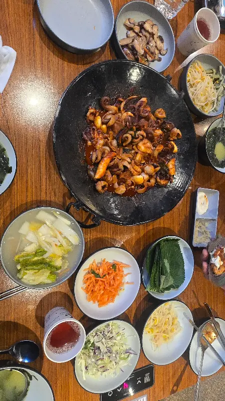 쭈꾸미 철판볶음의 모습