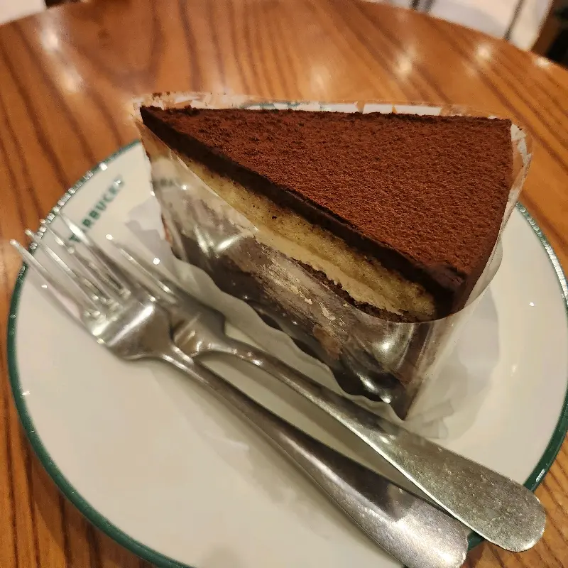 스타벅스 티라미수 케이크