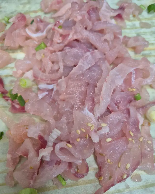 싱싱한 향어회의 자태