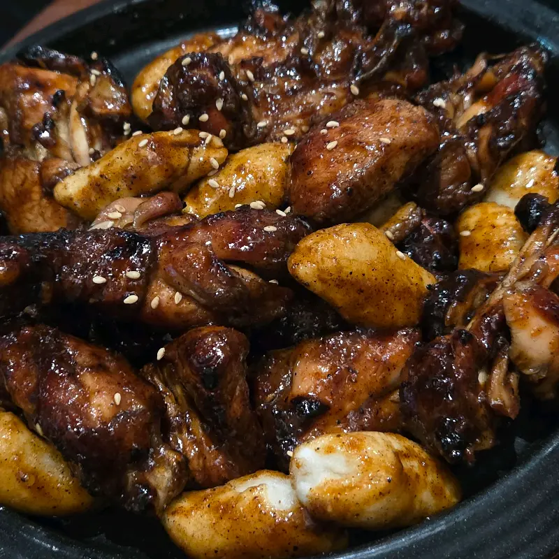 숯불향이 살아있는 치킨