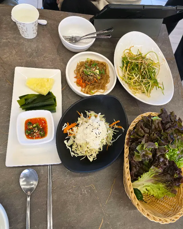 정갈한 한상 차림