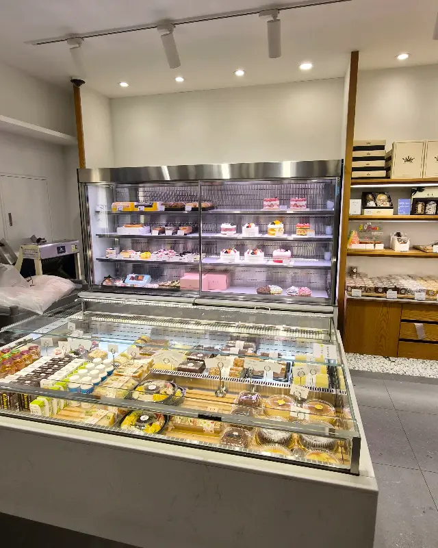 구자윤과자점 내부 모습