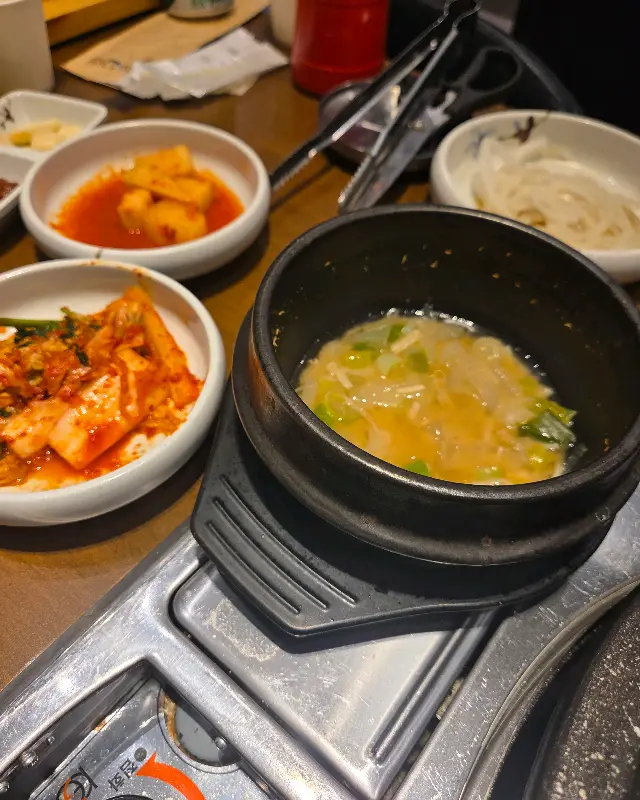 다양한 밑반찬들