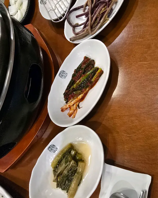 고반식당 테이블 세팅