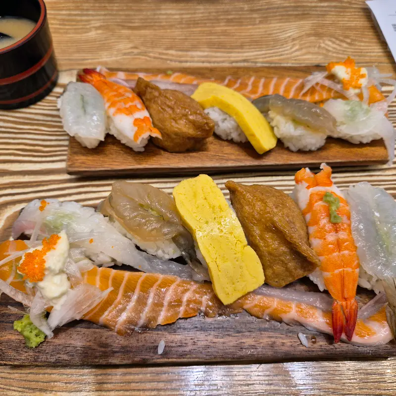 초밥 한 상 차림