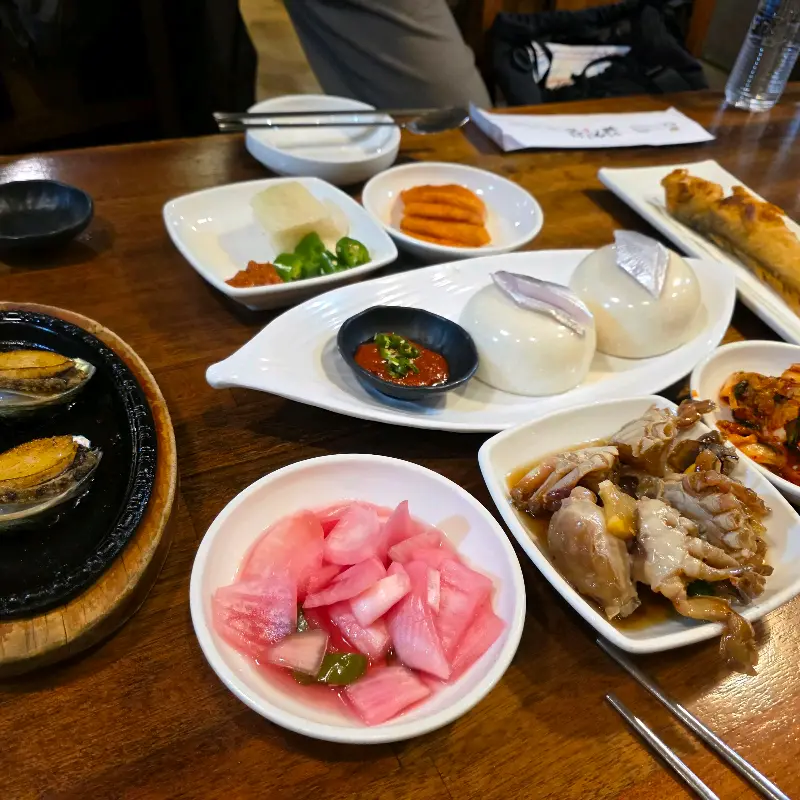 깔끔한 테이블 세팅