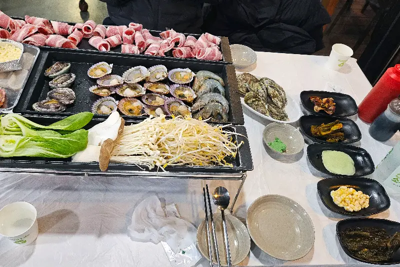 푸짐한 삼합 한 상