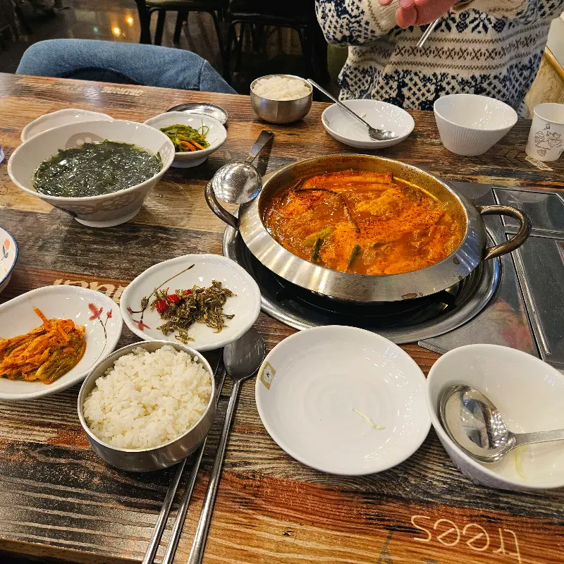 푸짐한 한 상 차림