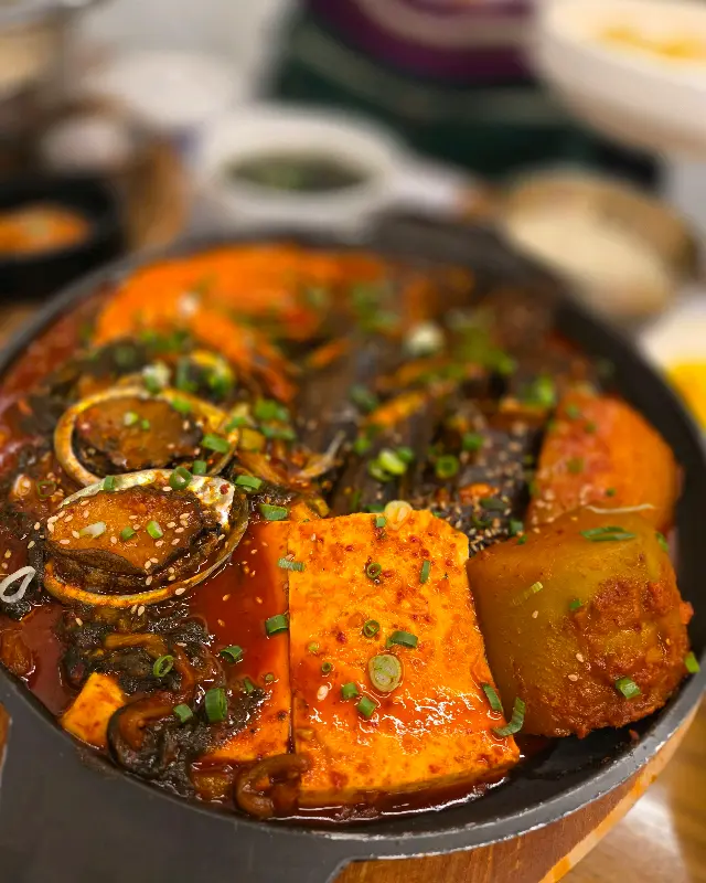 우럭, 두부, 시래기가 듬뿍 들어간 우럭찜