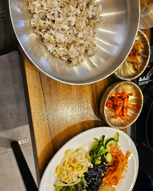 보리밥과 나물