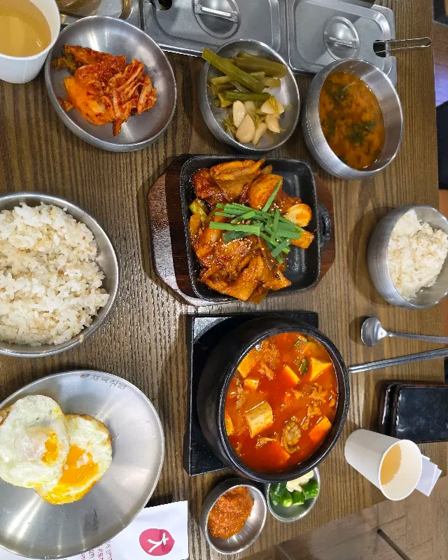 다채로운 메뉴 구성