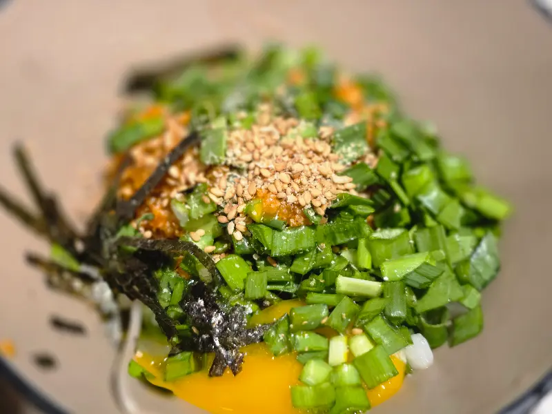 신선한 재료가 듬뿍 들어간 음식