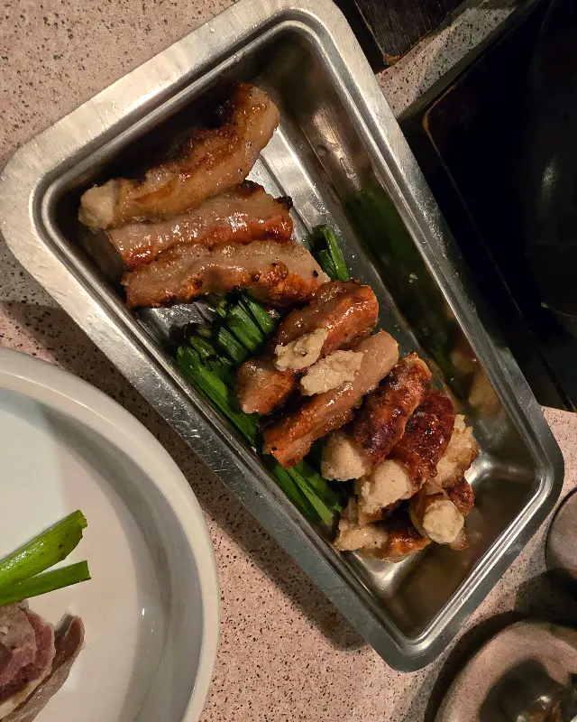 노릇하게 구워진 곱창