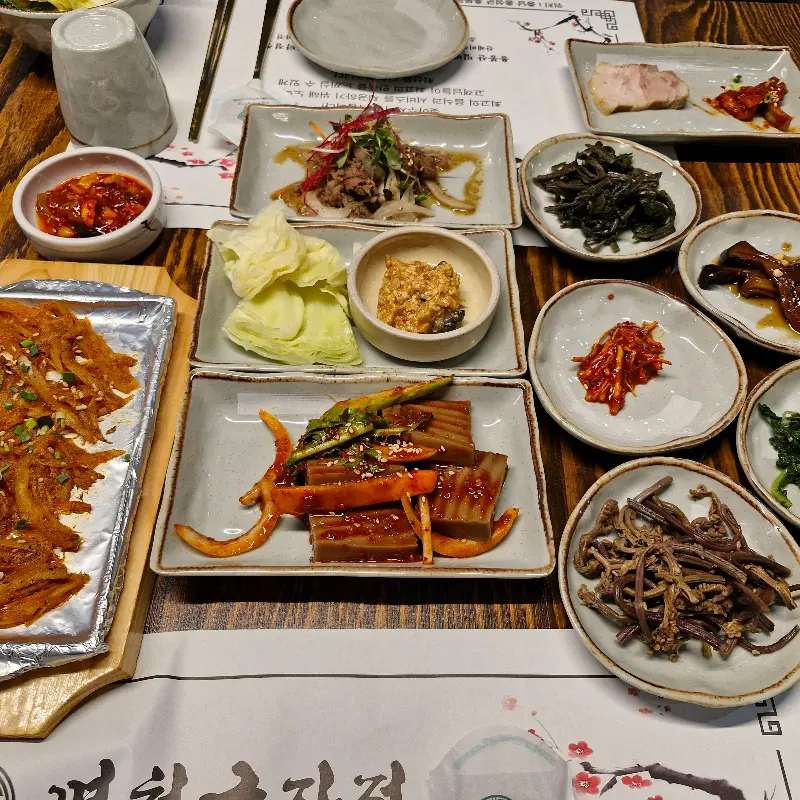 다채로운 나물 반찬