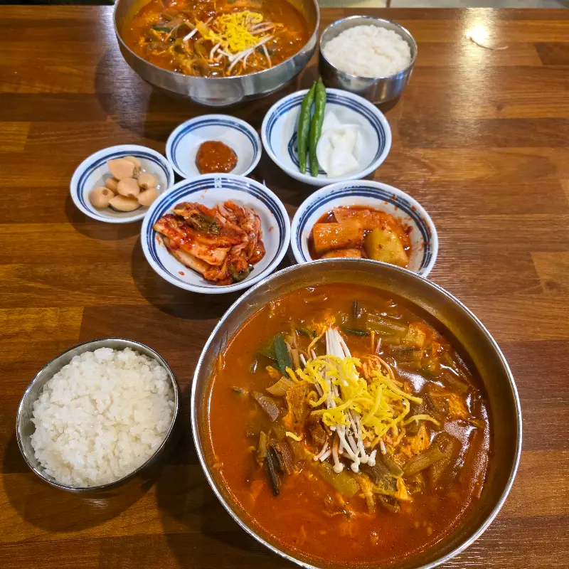 푸짐한 한 상 차림