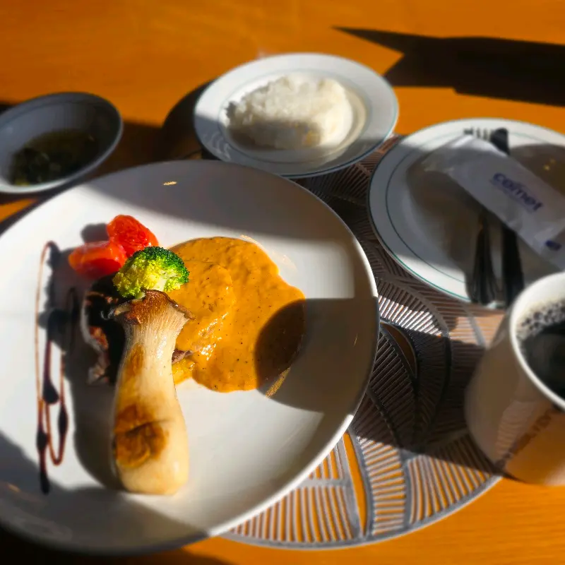 스테이크와 곁들여 먹기 좋은 гарнир