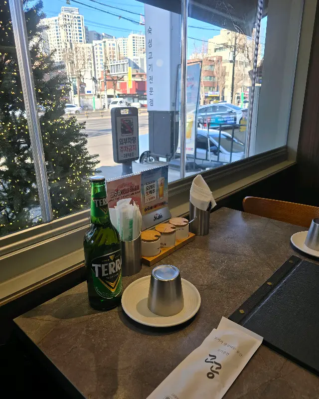 깔끔한 테이블 세팅