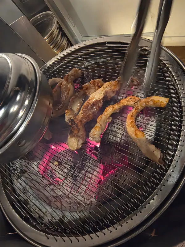 직원분이 직접 구워주는 곱창