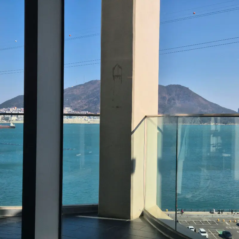 EL16.52에서 바라본 송도 바다