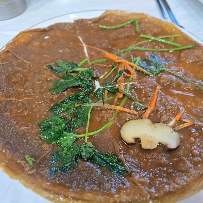 윤기가 흐르는 도토리전의 클로즈업 샷