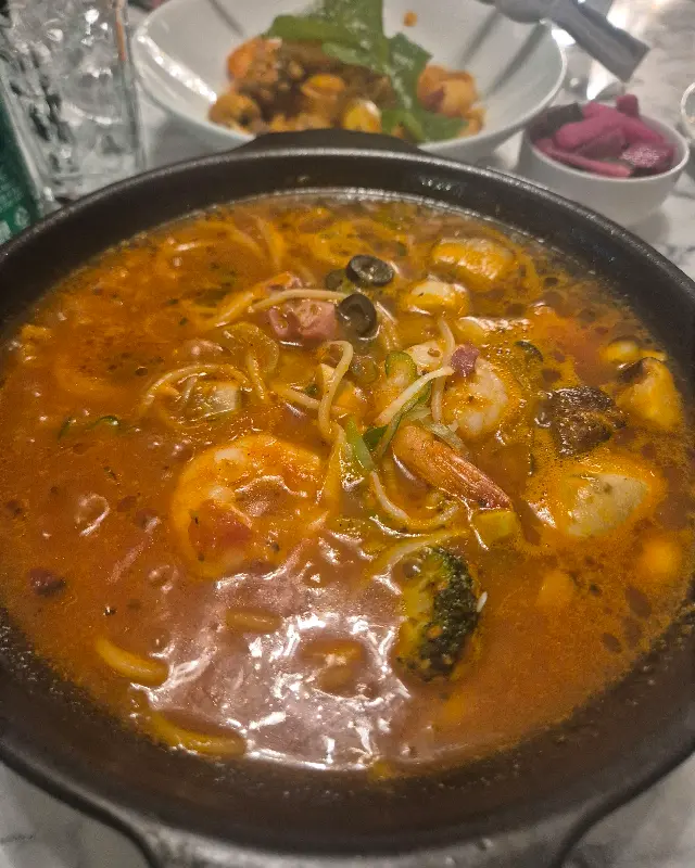 먼데이블루스 페쉐 파스타