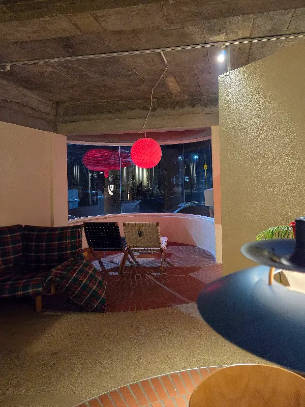 아늑한 분위기의 카페 내부