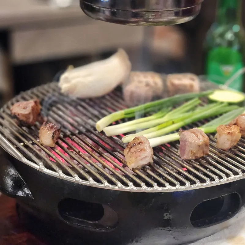 잘 익은 고기 한 점