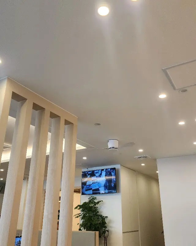 온초담의 깔끔한 내부 인테리어