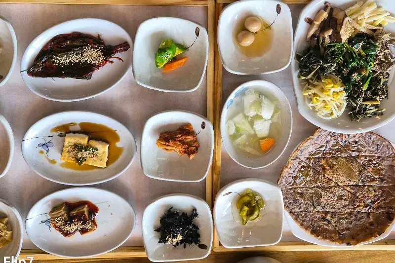 다채로운 반찬들