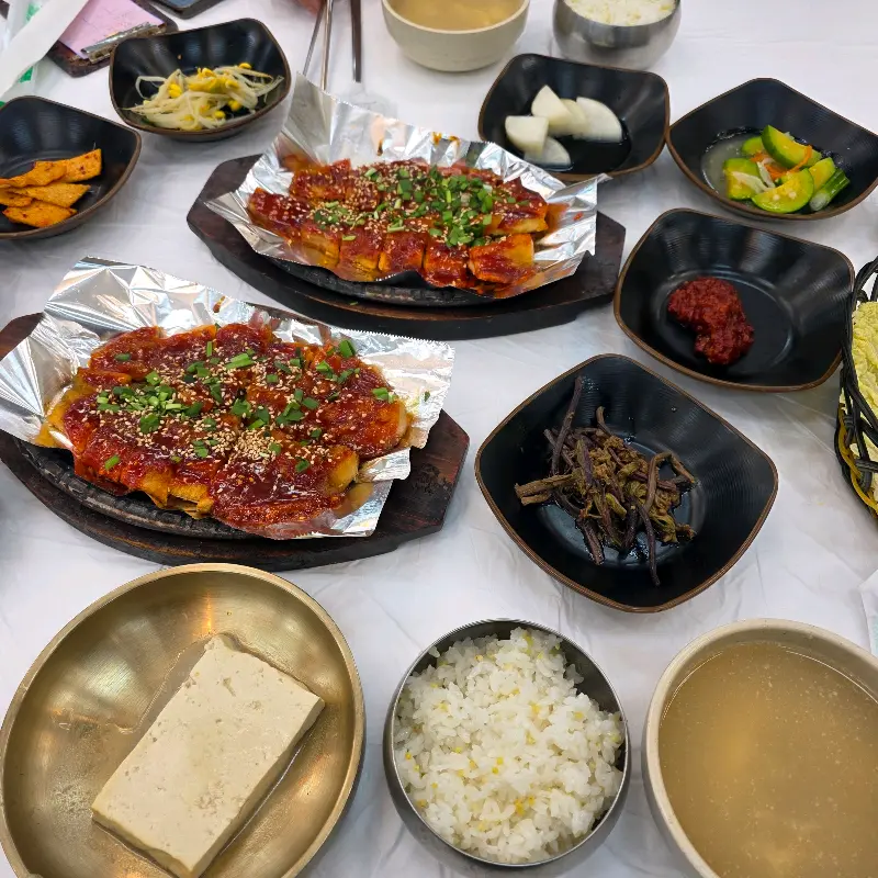 황태구이 정식 한 상 차림