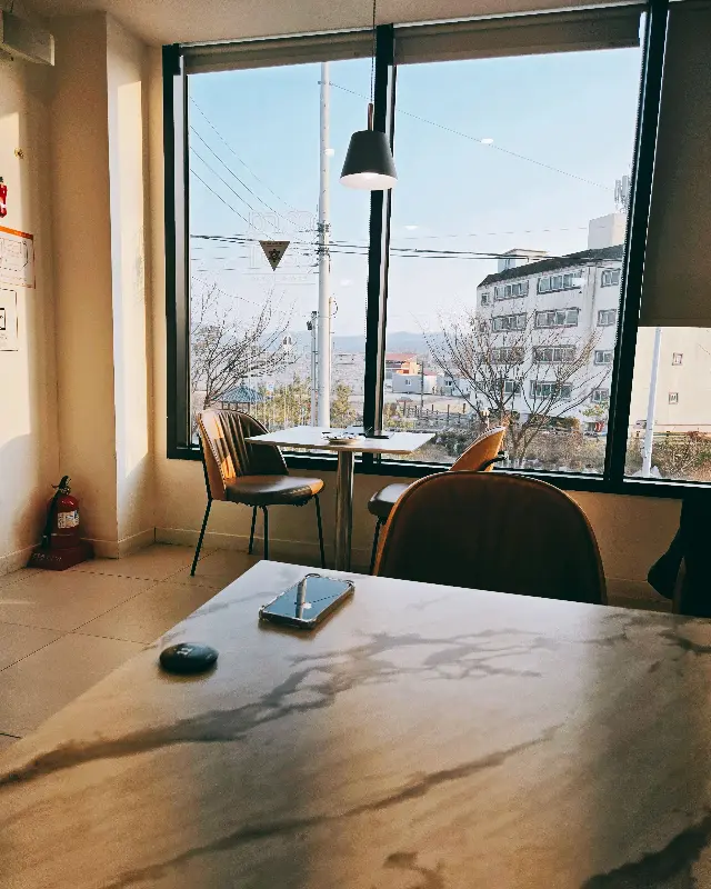 라라코스트 성주점 창가 좌석