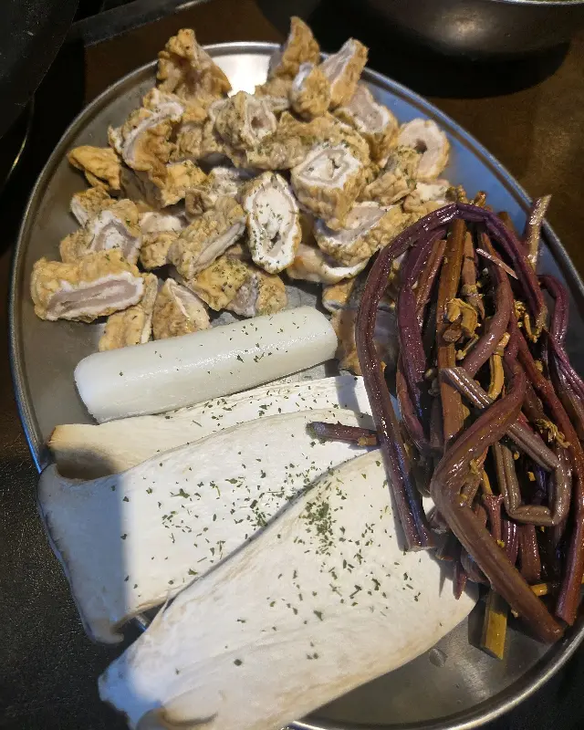 봉자막창 내부 모습