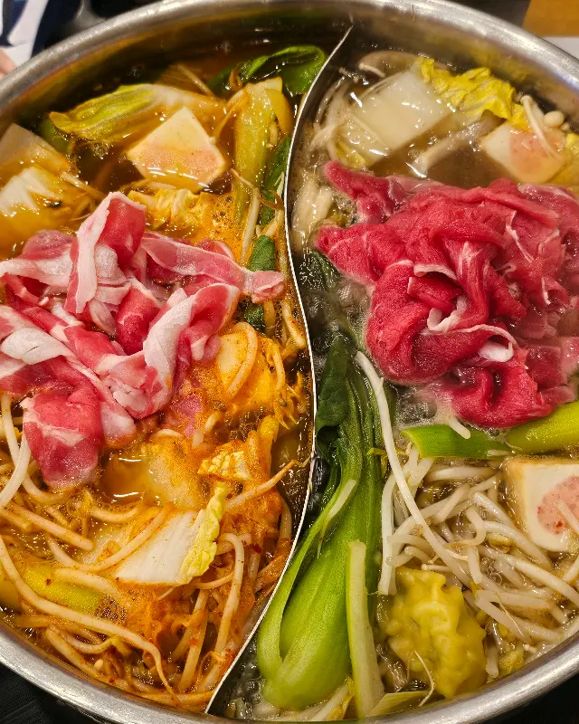 샤브샤브 반반 육수