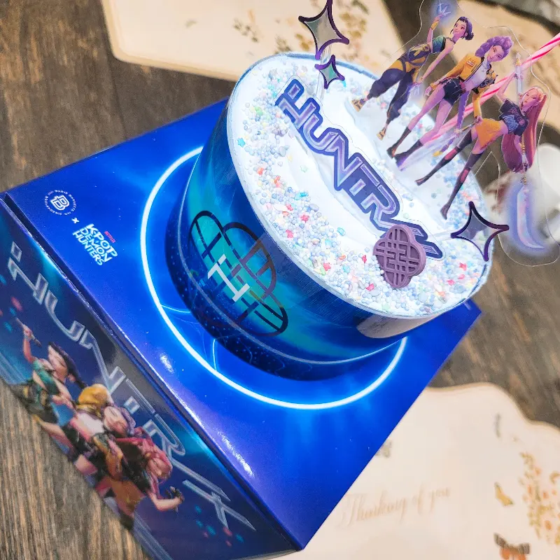 헌트릭스 케이크와 포장 상자