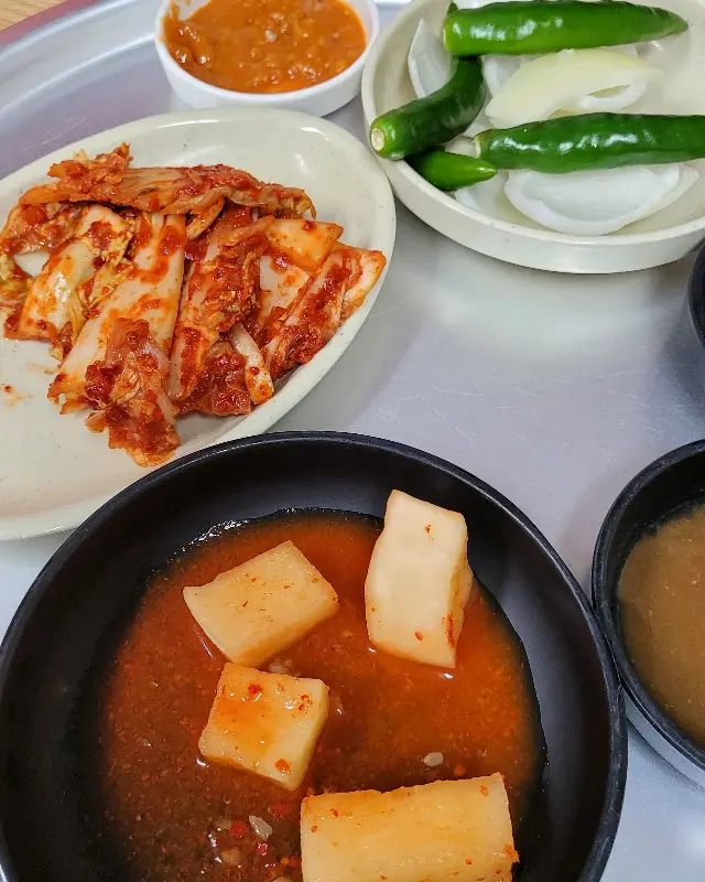 남주동국밥 밑반찬