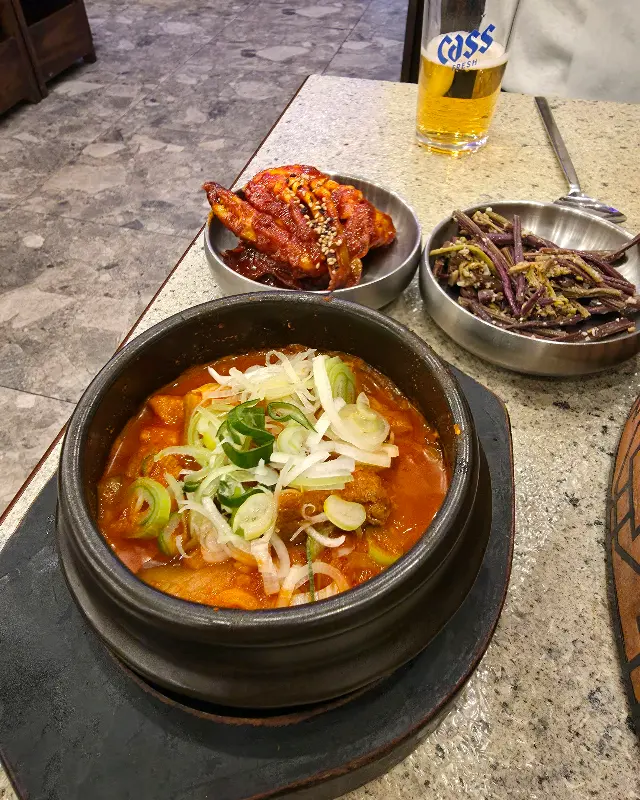 칼칼하고 시원한 김치찜