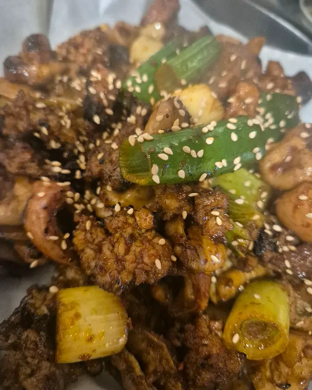 윤기가 흐르는 오돌뼈의 클로즈업