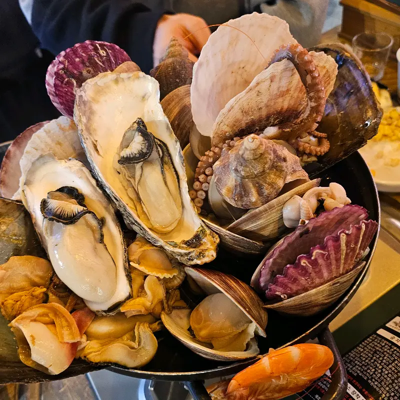 다채로운 조개찜