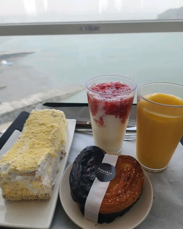 영종도 오션 라떼와 디저트