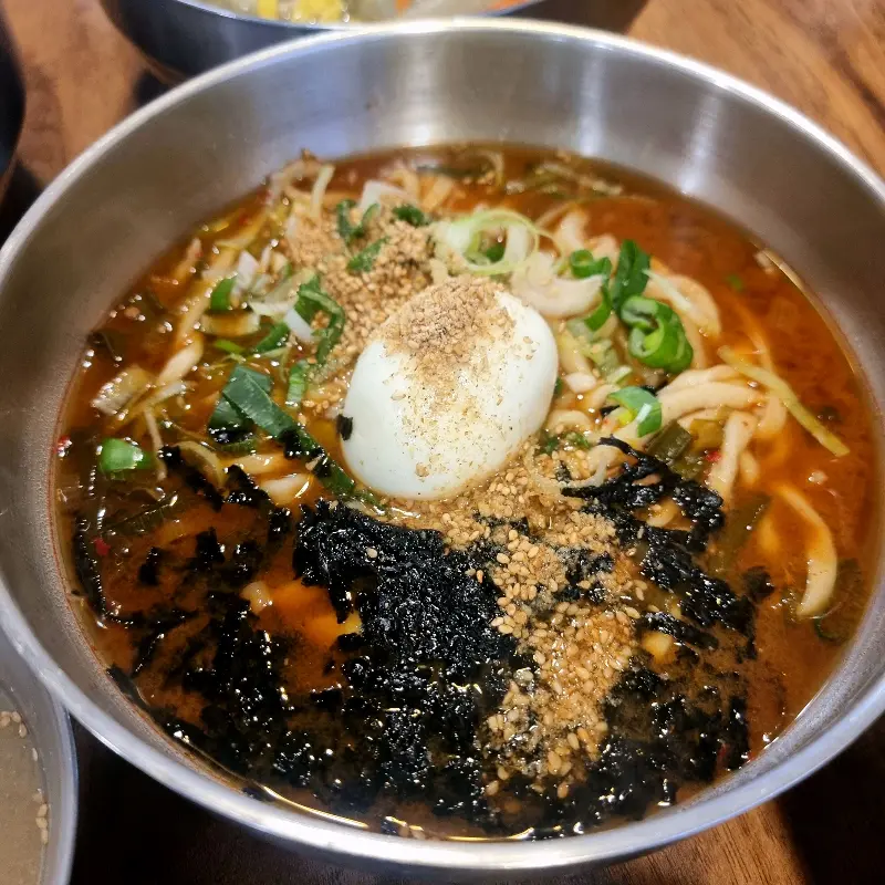 얼큰 장칼국수의 모습