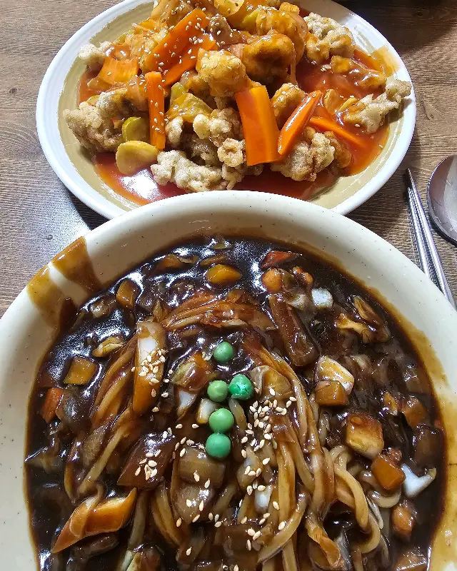 짜장면과 탕수육의 환상적인 조합