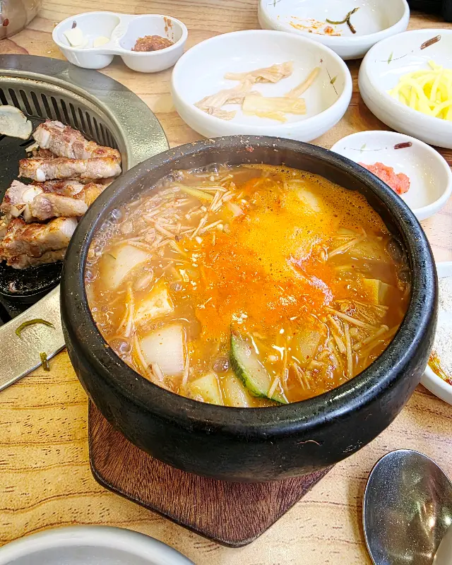 얼큰한 된장찌개