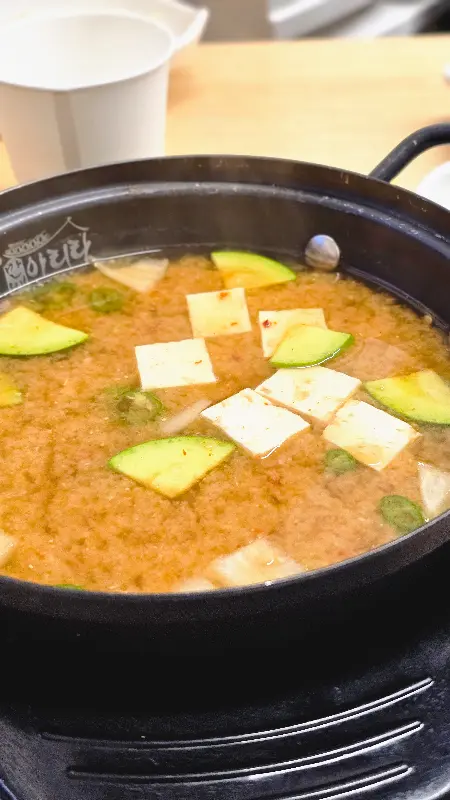 칼칼한 맛이 일품인 된장찌개