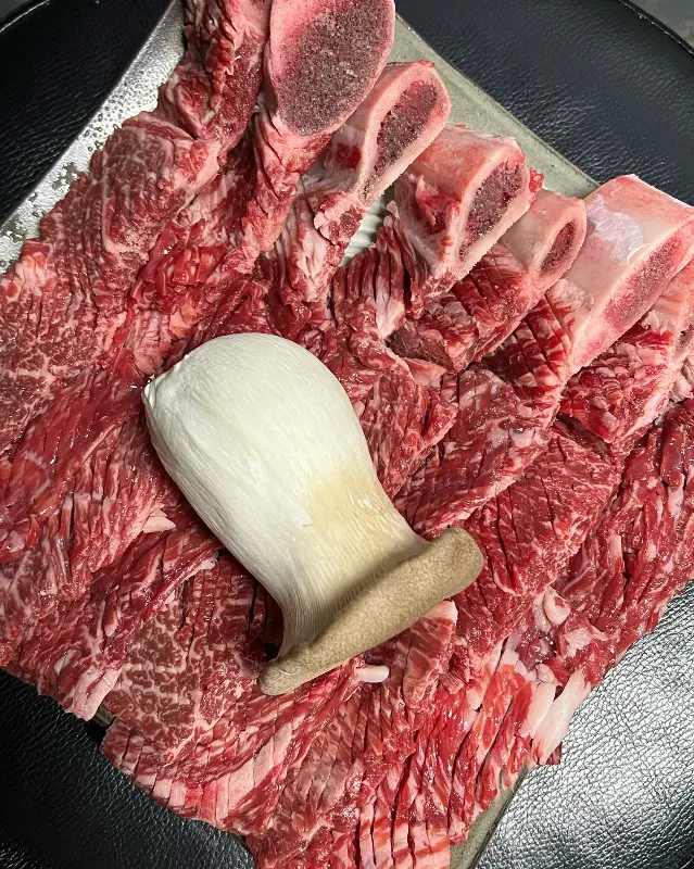 고기 구워지는 모습